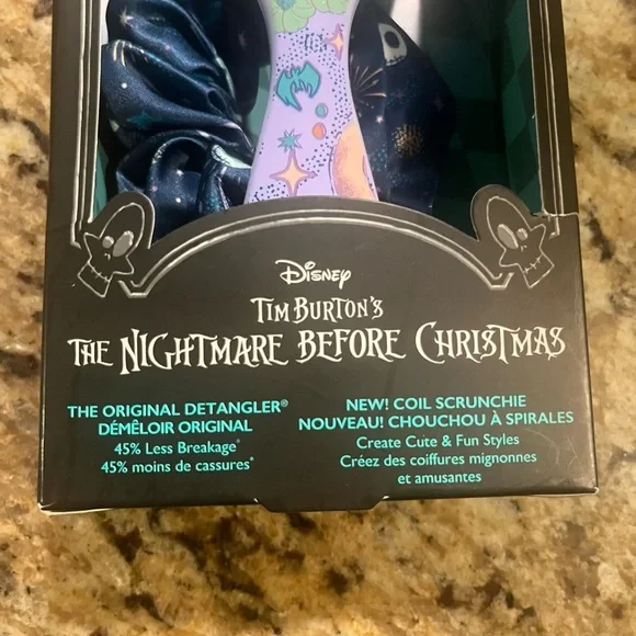 Wet Brush Nightmare Before Christmas Sally Detangling Hair Brush - Picture 4 of 5